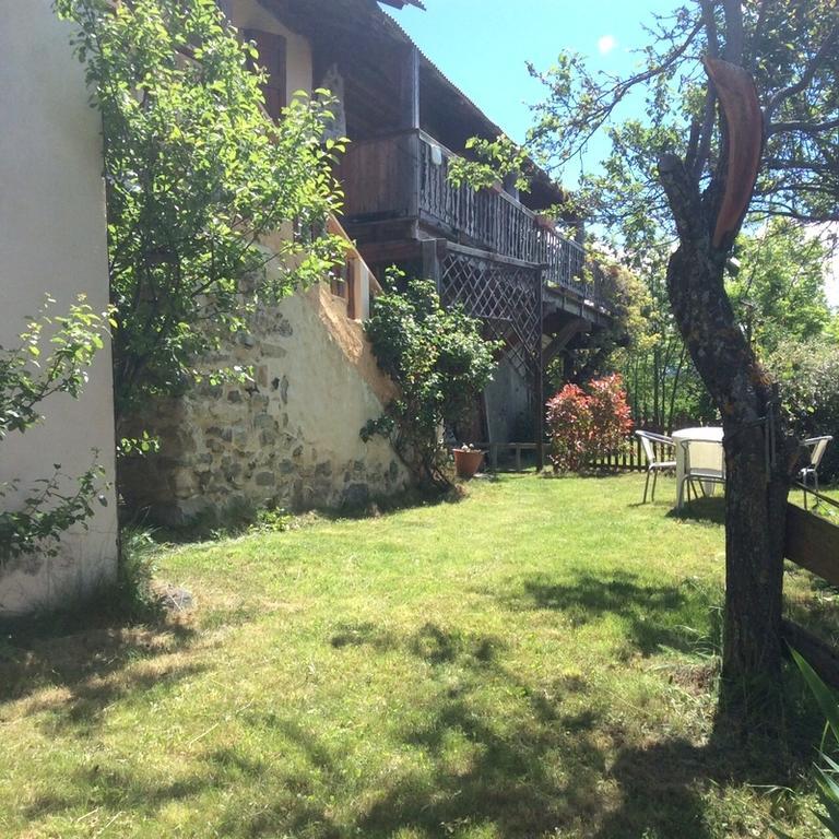 Les Tinons Holiday home Prunieres