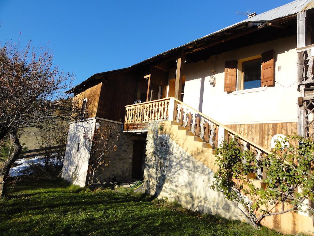 Holiday home Les Tinons *